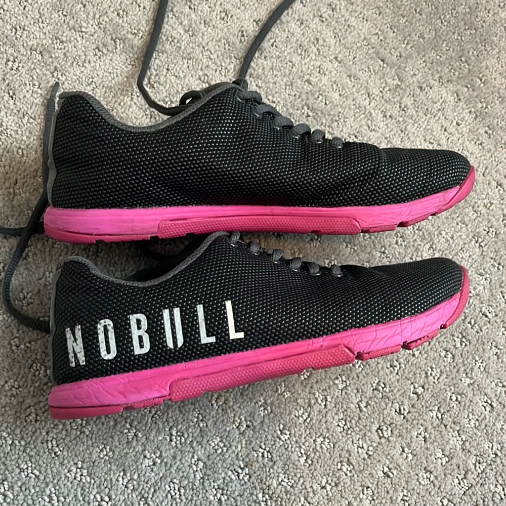 No Bull Trainer W7 M5.5 Pink soles Black top